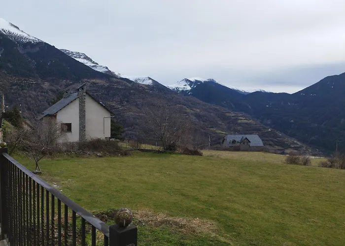 Casa Marco Couette-café Gistaín